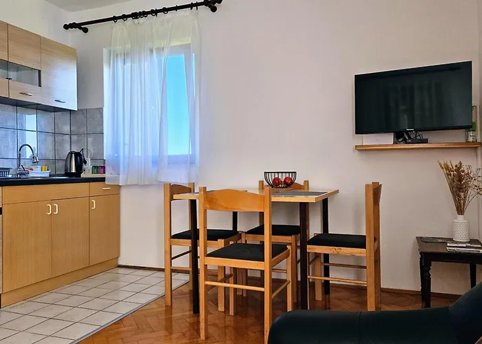 Cozy House Zivko With Balcony